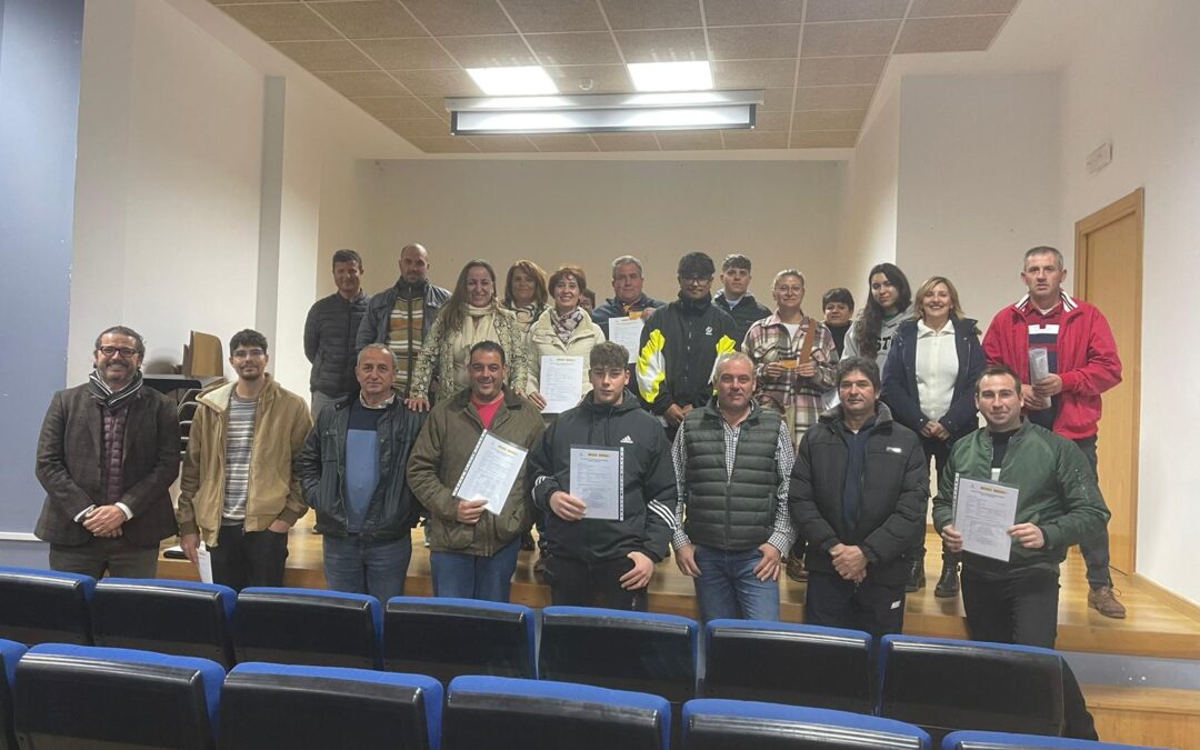alumnos en una entrega de diplomas