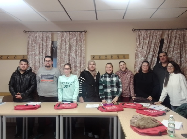 Alumnos/as en el curso de manipulación de alimentos de Castellar de Santiago