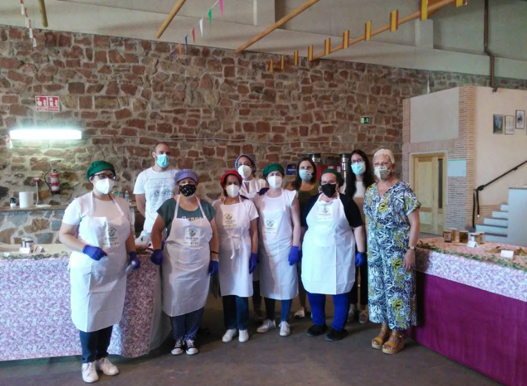 Degustación y entrega de diplomas del curso de conservas artesanas de Villamanrique