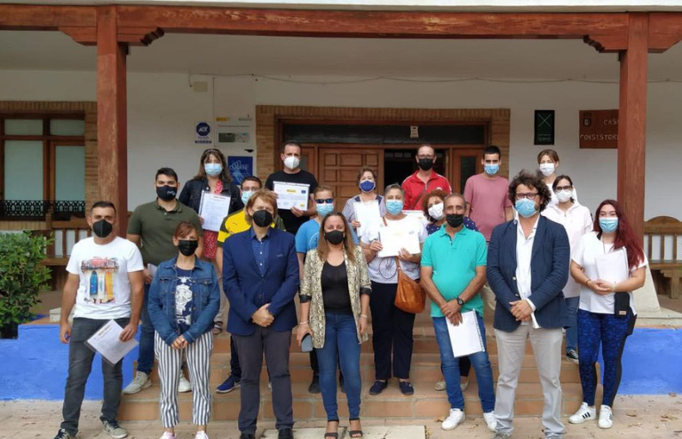 Acto de entrega de diplomas del certificado en operaciones de vigilancia y extinción de incendios forestales y apoyo a contingencias en el medio natural rural