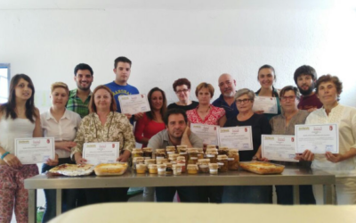 Castellar de Santiago finaliza su curso de elaboración de conservas y cocinados cárnicos y atención sociosanitaria en instituciones