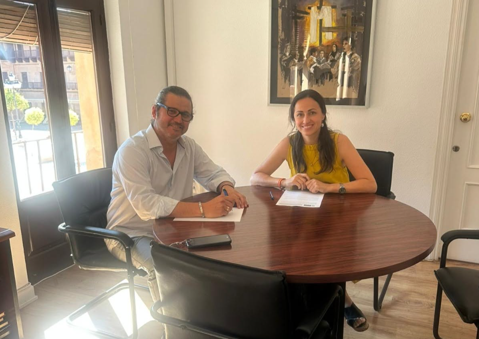 El grupo Cenforade y el Ayuntamiento de Villanueva de los Infantes firman un convenio estratégico para impulsar el empleo y la formación profesional